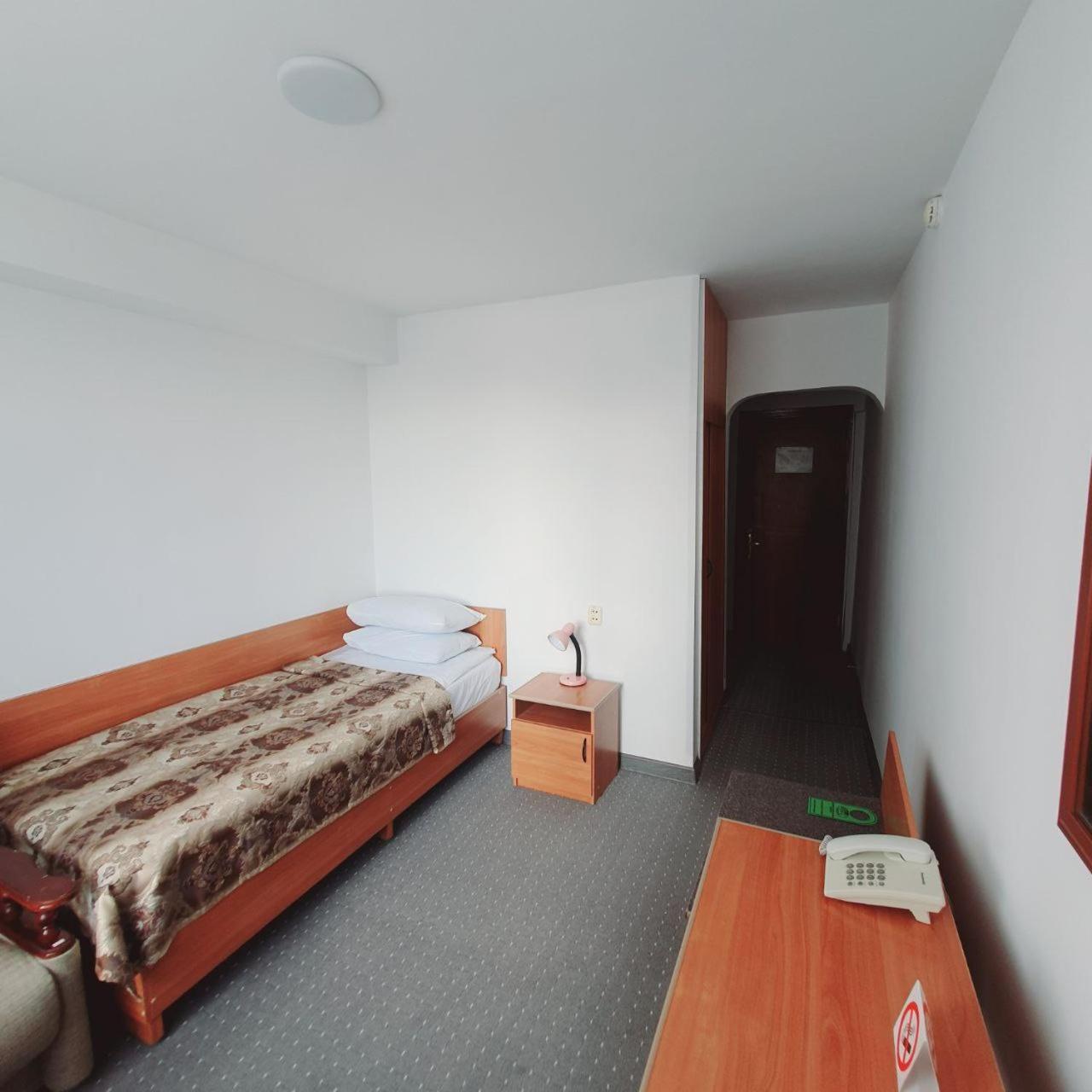 Aktobe Hotel Exterior photo